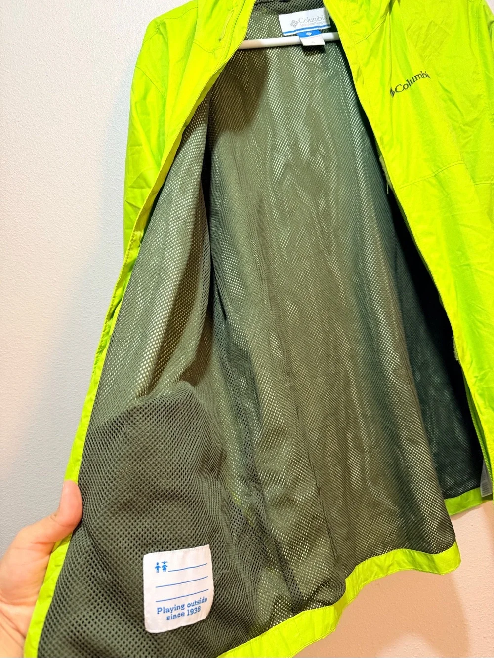 Columbia Bright Green Packable Windbreaker Jacket